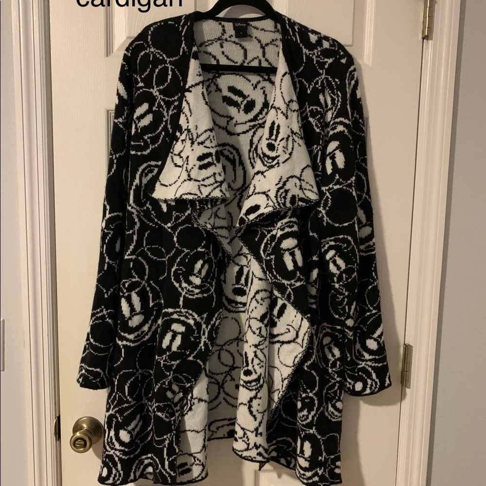 Thick Mickey Mouse Cardigan- Torrid